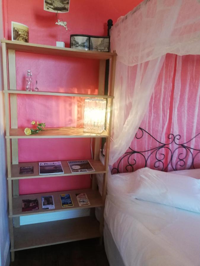 La Chambre D'Hote De Chris Cherbourg-en-Cotentin Esterno foto